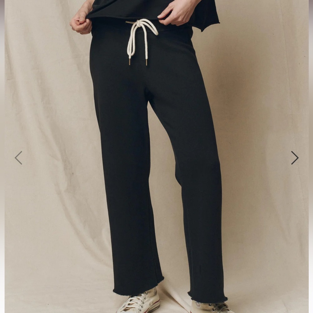 The GREAT Black wide leg cropped Sweatpant NWT size 1 (medium)